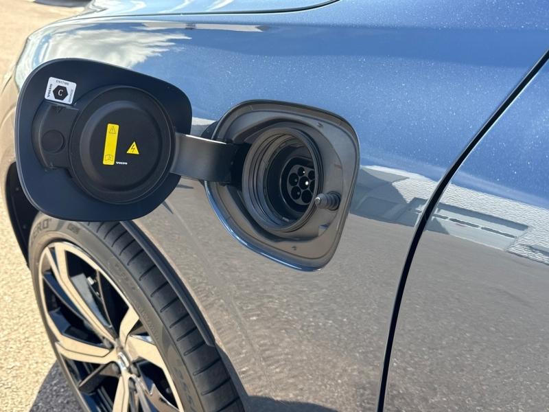Image VOLVO XC60 T6 Hybride Rechargeable 253 + 145ch Ultra Style Dark Geartronic 8 AWD