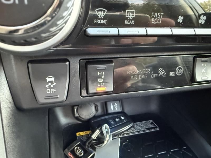 Image TOYOTA RAV4 Hybride 218ch Lounge 2WD CUIR TOIT OUVRANT