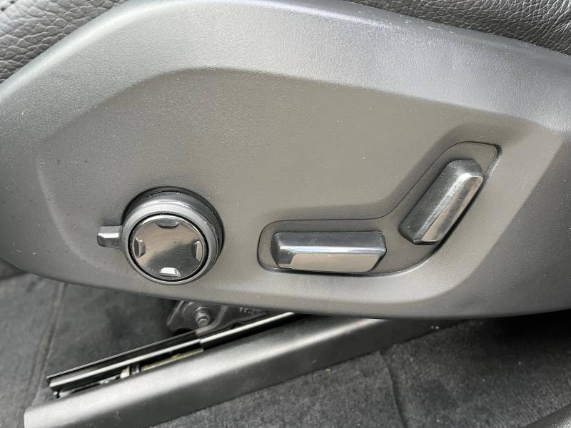 Image VOLVO XC60 T6 Hybride Rechargeable 253 + 145ch Ultra Style Dark Geartronic 8 AWD