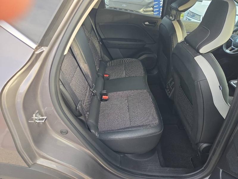 Image RENAULT Captur 1.6 E-Tech hybride 145ch Intens -21