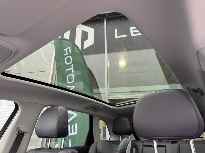 Image LEAPMOTOR C10 REEV 215ch 28,4 kWh Design MY25