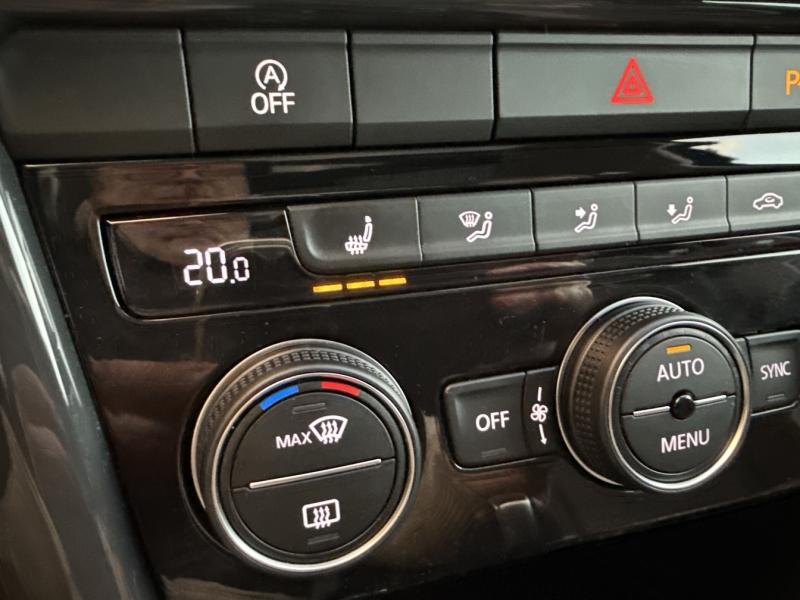 Image VOLKSWAGEN T-Roc 2.0 TDI 150ch Carat Exclusive 4Motion DSG7