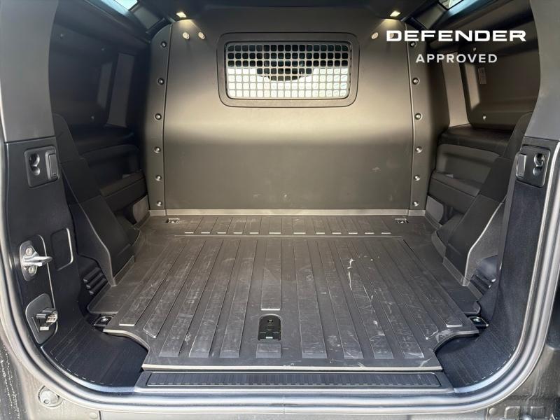 Image LAND-ROVER Defender 90 3.0 D250 Hard Top X-Dynamic SE