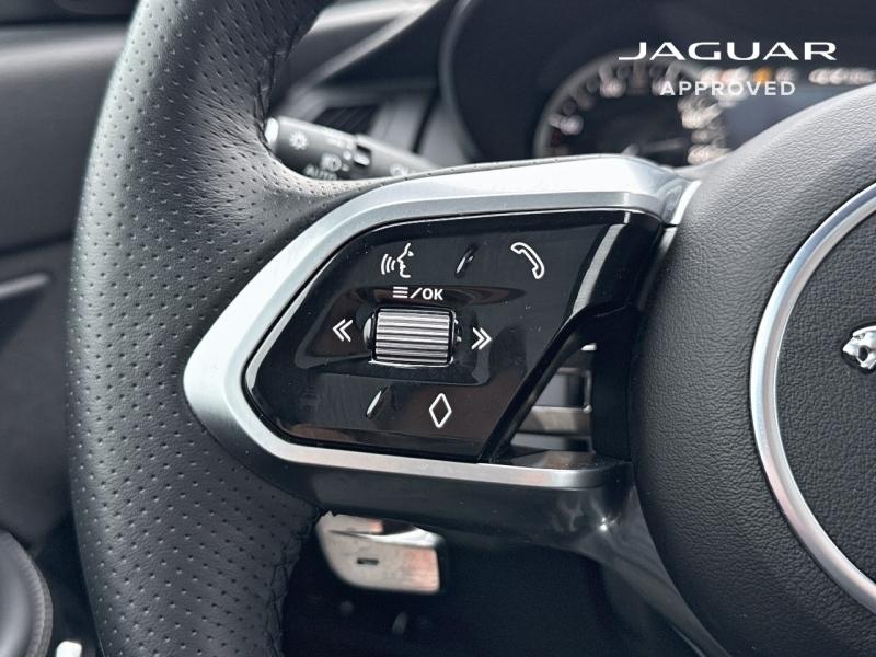 Image JAGUAR E-Pace P300e PHEV 309ch R-Dynamic HSE