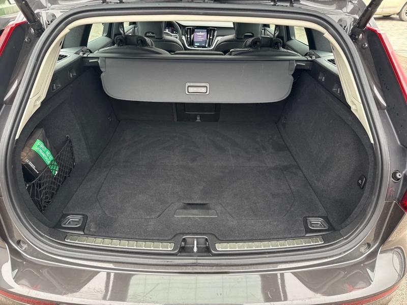 Image VOLVO V60 B4 197ch Ultra Style Dark DCT 7