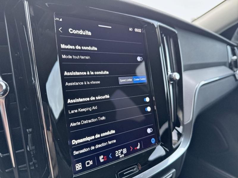 Image VOLVO V60 Cross Country B4 AWD 197ch Pro Geartronic 8