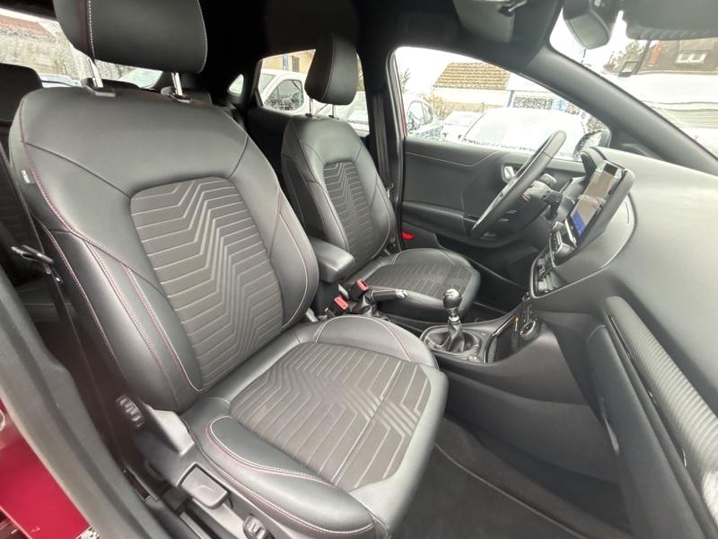 Image FORD Puma 1.0 Flexifuel 125ch S&S mHEV ST-Line X Vivid Ruby Edition