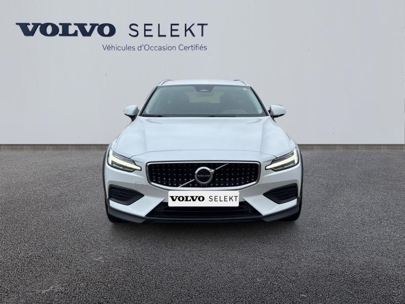 Image VOLVO V60 Cross Country B4 AWD 197ch Pro Geartronic 8