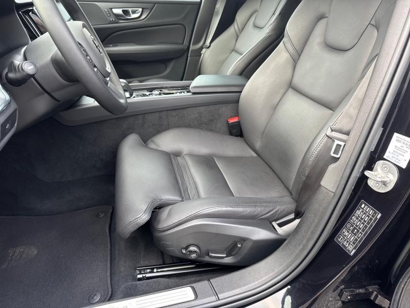 Image VOLVO V60 Cross Country B4 AWD 197ch Pro Geartronic 8