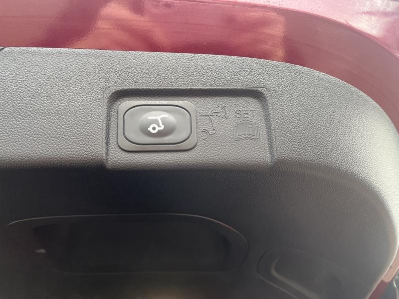 Image FORD Puma 1.0 EcoBoost 125ch S&S mHEV ST-Line X Vivid Ruby Edition Powershift