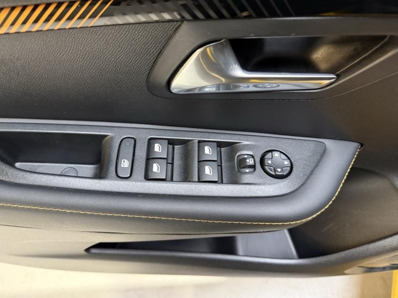 Image PEUGEOT 208 1.2 PureTech 100ch S&S Roadtrip EAT8