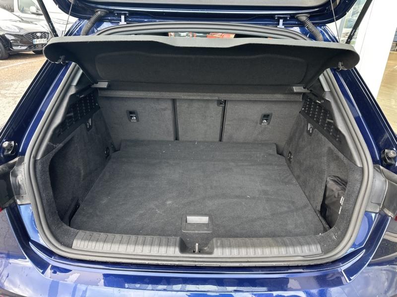 Image AUDI A3 Sportback 35 TFSI 150ch Mild Hybrid Design Luxe S tronic 7