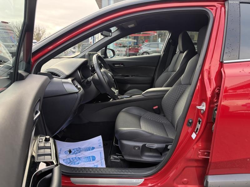 Image TOYOTA C-HR 2.0 Hybride 184ch Design Ultimate E-CVT
