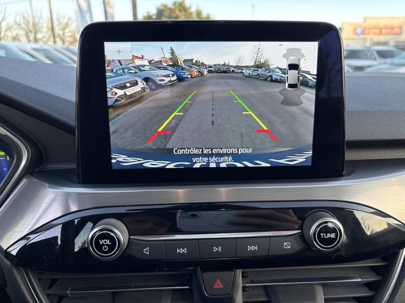 Image FORD Kuga 2.5 Duratec 190ch FHEV Titanium BVA i-AWD 4X4