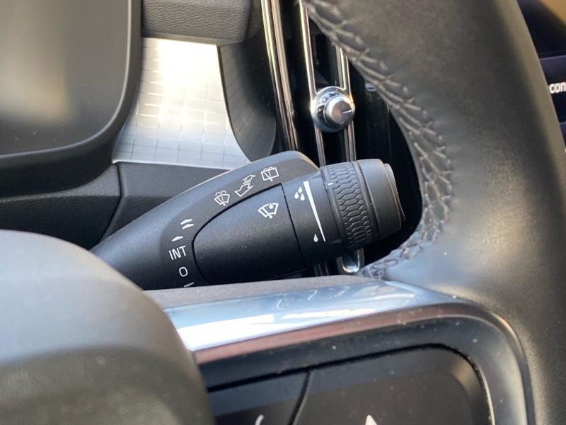 Image VOLVO XC40 T3 163ch Business Geartronic 8