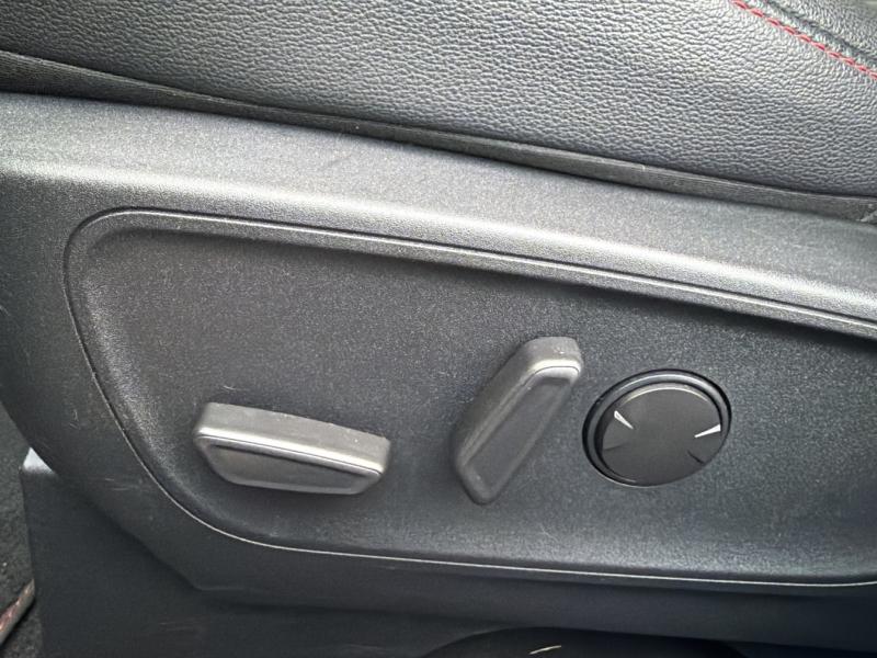 Image FORD Kuga 2.5 Duratec 190ch FHEV ST-Line X BVA i-AWD 4X4