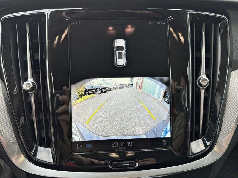 Image VOLVO V60 B4 197ch Plus Style Dark DCT 7