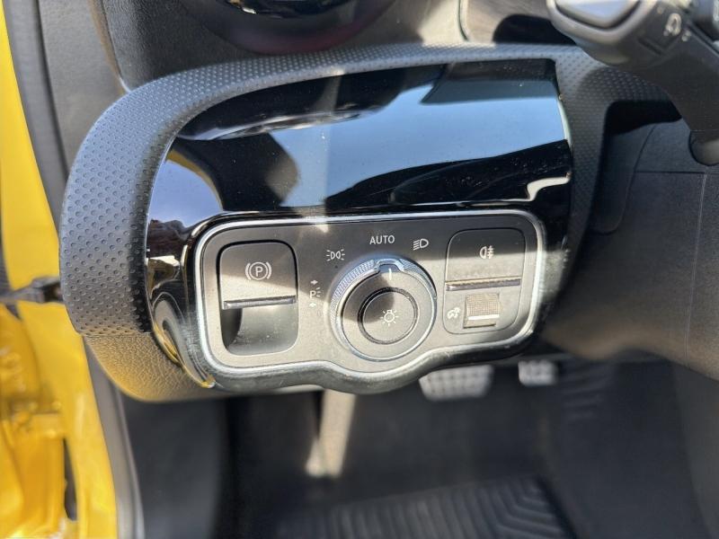 Image MERCEDES-BENZ Classe A 250 e 160+102ch AMG Line 8G-DCT 8cv