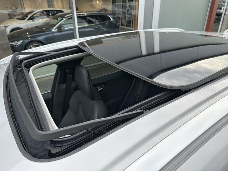 Image VOLVO XC60 T8 Hybride Rechargeable 310 + 145ch Ultra Style Chrome Geartronic 8 AWD