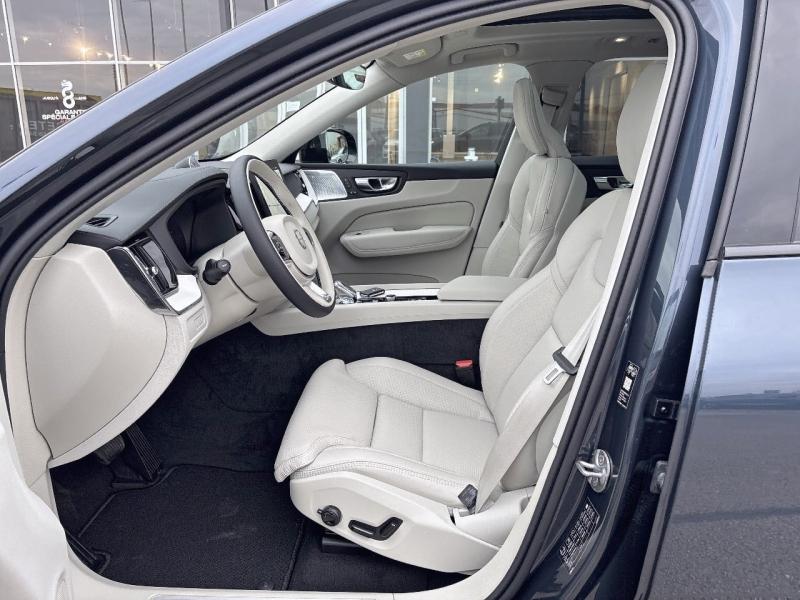 Image VOLVO XC60 T6 Hybride Rechargeable 350ch Ultra Style Dark Geartronic 8 AWD