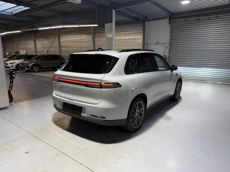 Image LEAPMOTOR C10 REEV 215ch 28,4 kWh Design MY25