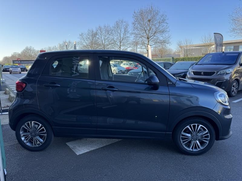 Image LEAPMOTOR T03 Electric 95ch Design