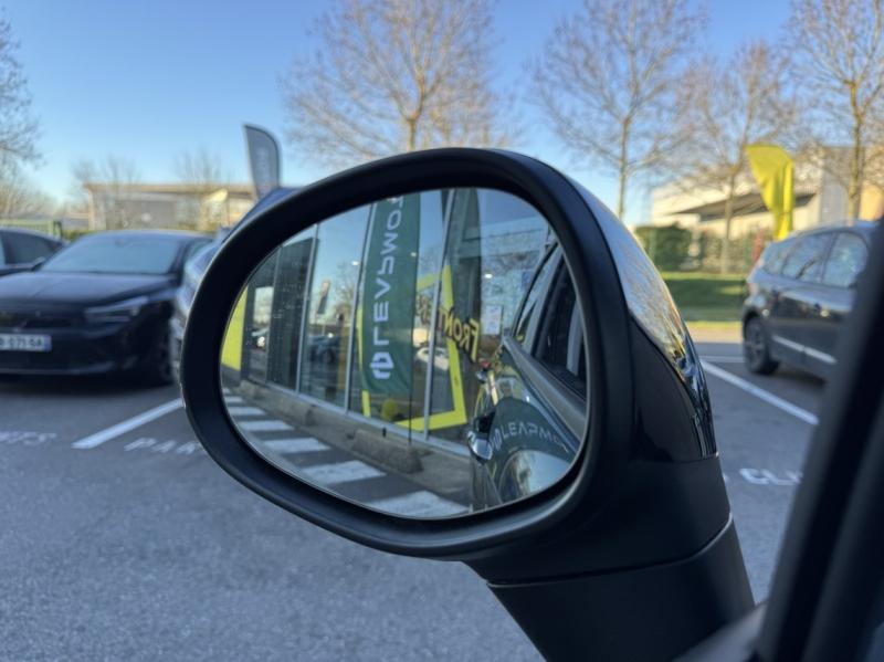 Image LEAPMOTOR T03 Electric 95ch Design