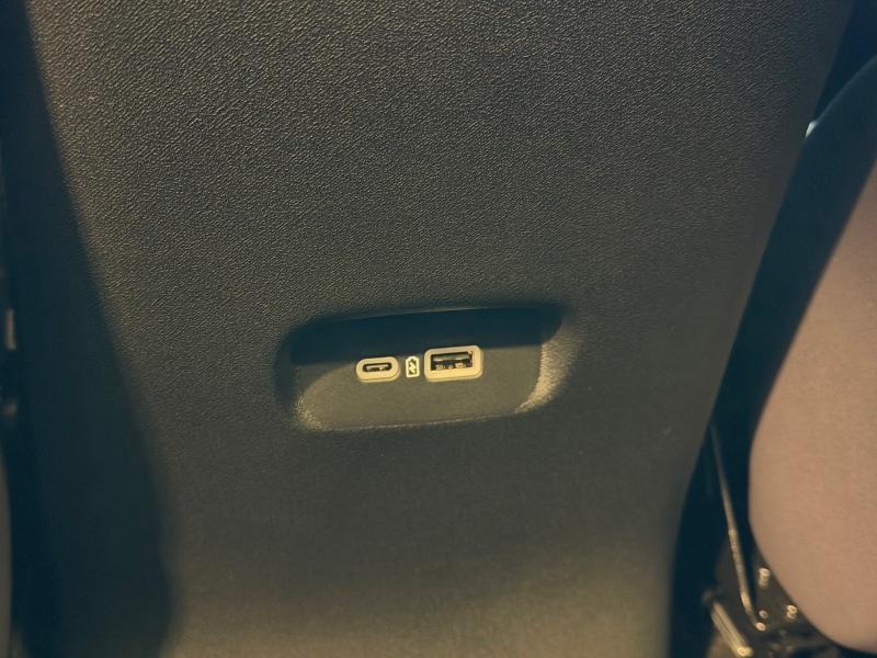 Image LEAPMOTOR C10 REEV 215ch 28,4 kWh Design MY25