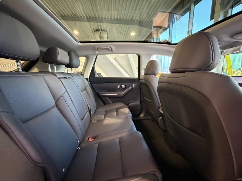 Image LEAPMOTOR C10 REEV 215ch 28,4 kWh Design MY25