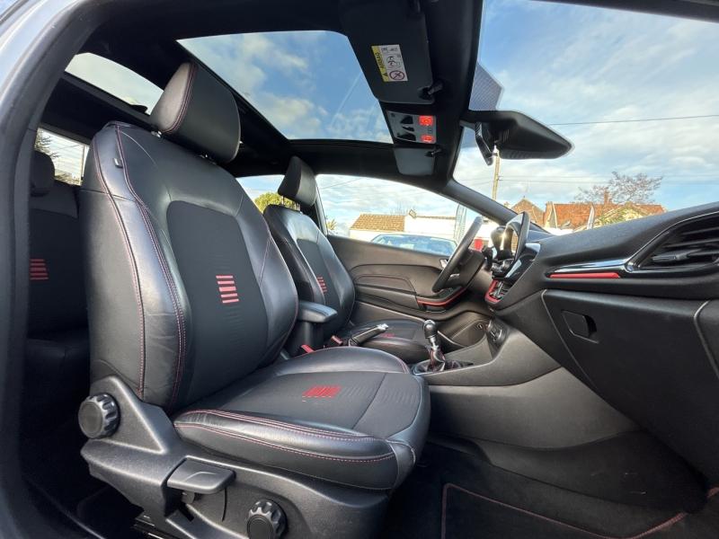 Image FORD Fiesta 1.0 EcoBoost 125ch Stop&Start ST-Line 3p Euro6.2