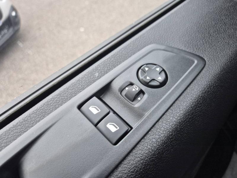 Image PEUGEOT Expert Fg M 2.0 BlueHDi 145ch S&S EAT8