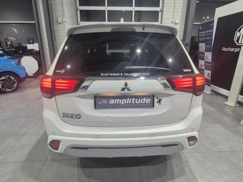 Image MITSUBISHI Outlander PHEV Twin Motor Invite 4WD