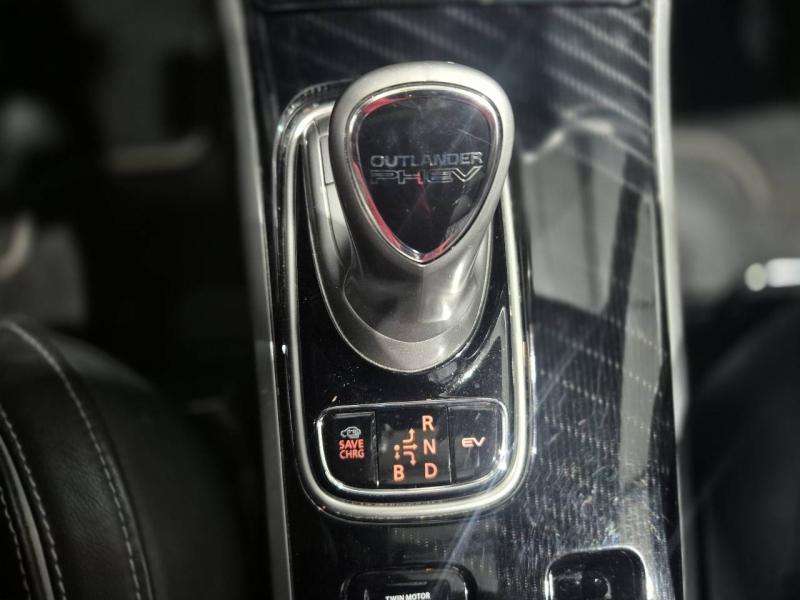 Image MITSUBISHI Outlander PHEV Twin Motor Invite 4WD