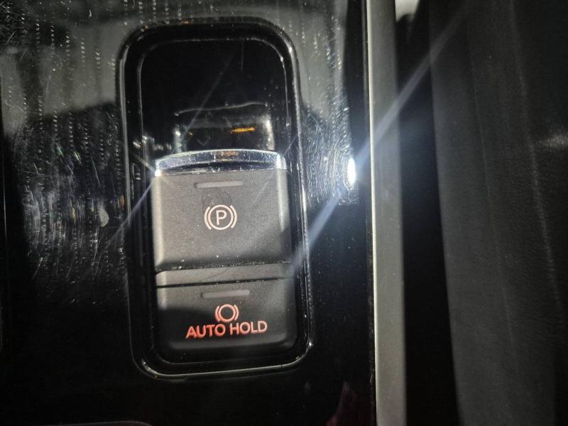 Image MITSUBISHI Outlander PHEV Twin Motor Invite 4WD