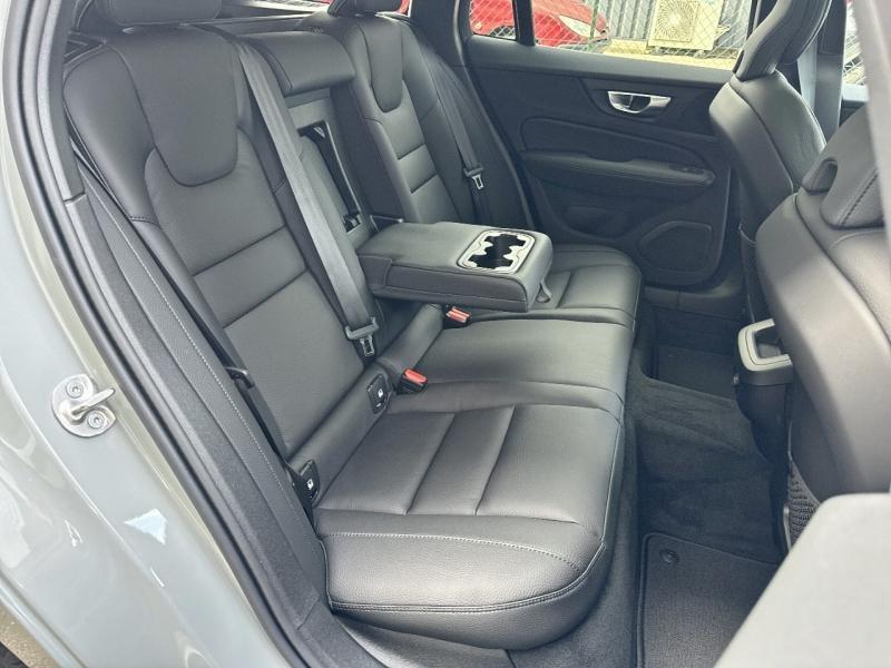 Image VOLVO V60 B4 197ch Plus Style Dark DCT 7