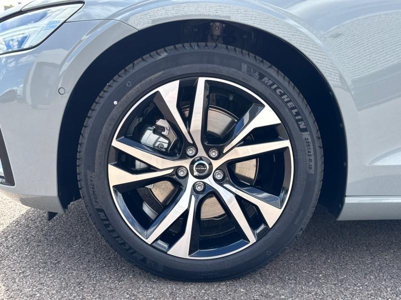 Image VOLVO V60 B4 197ch Plus Style Dark DCT 7