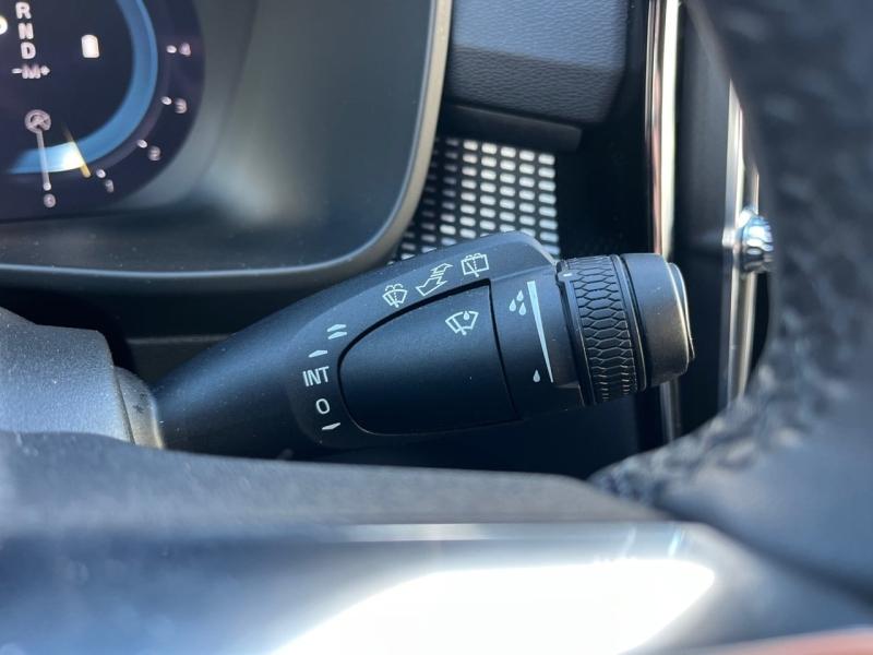 Image VOLVO XC40 B3 163ch Plus DCT 7