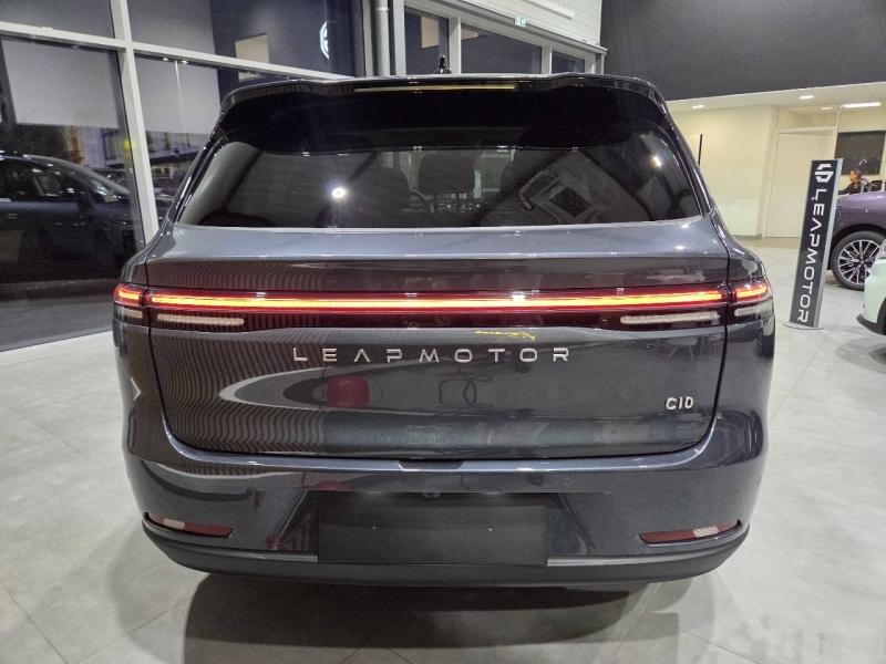 Image LEAPMOTOR C10 REEV 215ch 28,4 kWh Design MY25