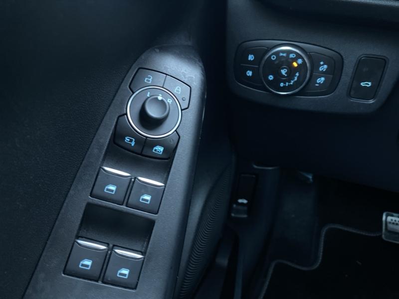 Image FORD Puma 1.0 EcoBoost 125ch S&S mHEV ST-Line X Vivid Ruby Edition Powershift