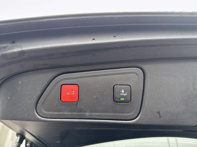 Image PEUGEOT 3008 HYBRID 225ch GT Pack e-EAT8