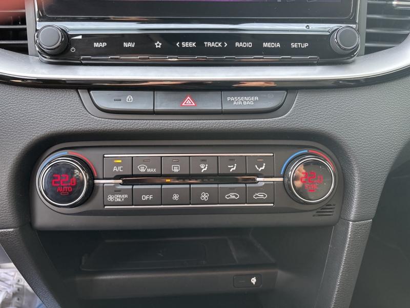 Image KIA XCeed 1.6 GDi 105ch + Plug-In 60.5ch Black & White Edition DCT6 MY22