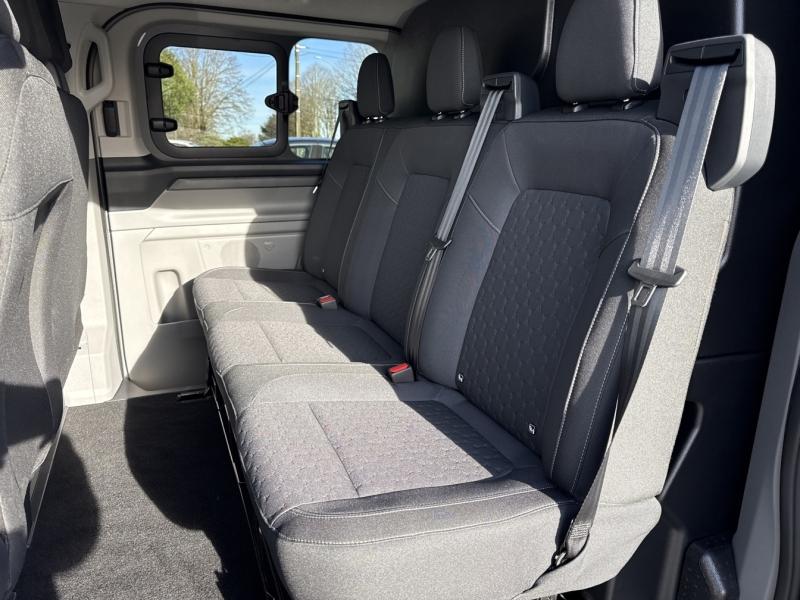 Image FORD Transit Custom Fg 320 L1H1 2.5 Duratec 232ch Hybride rechargeable Cabine Approfondie Limited CVT