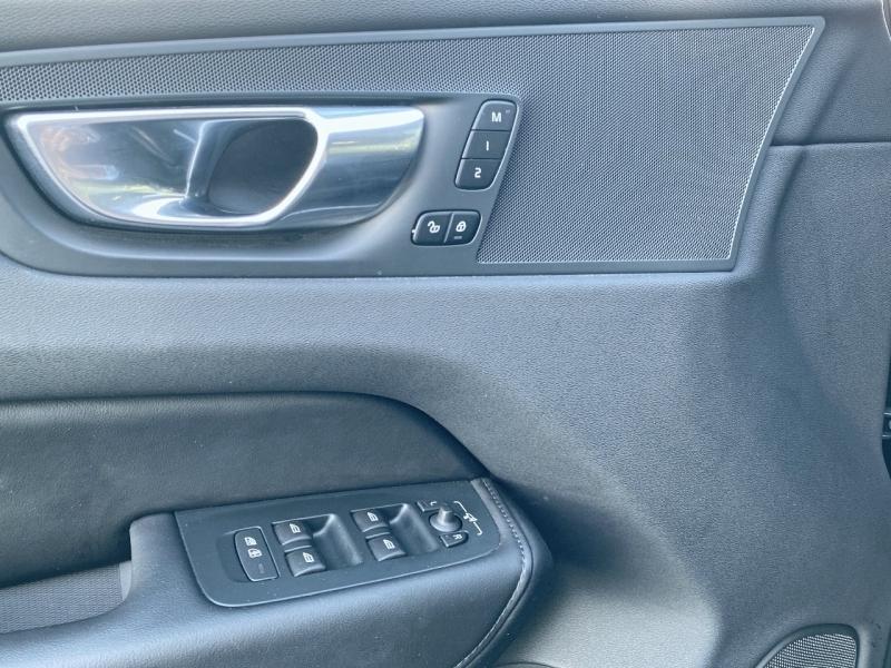 Image VOLVO XC60 T6 AWD 253 + 145ch Plus Style Dark Geartronic