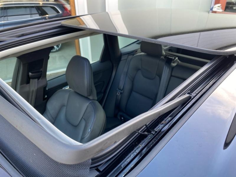 Image VOLVO XC60 T6 AWD 253 + 145ch Plus Style Dark Geartronic