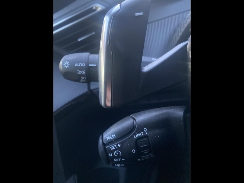 Image PEUGEOT 208 1.2 Hybrid 100ch Allure e-DCS6