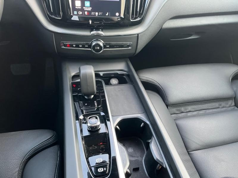 Image VOLVO XC60 T6 Hybride Rechargeable 253 + 145ch Ultra Style Dark Geartronic 8 AWD