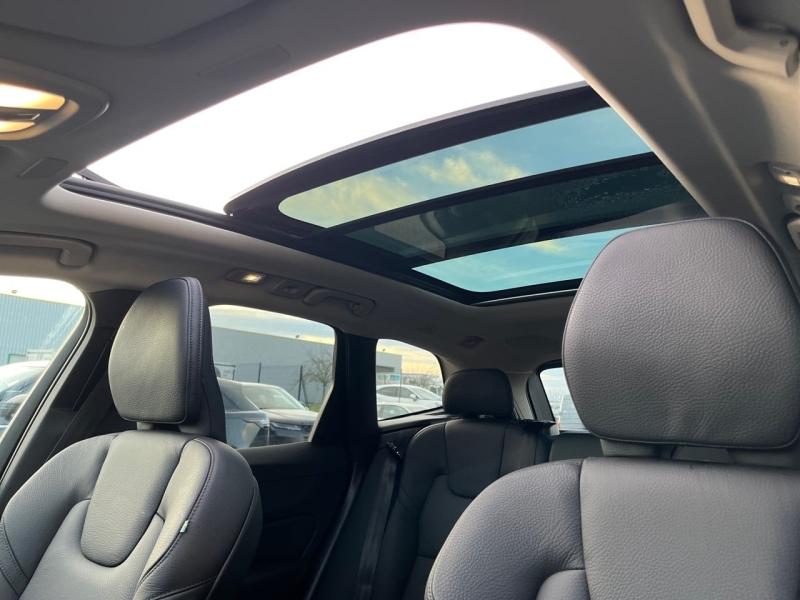 Image VOLVO XC60 T6 Hybride Rechargeable 253 + 145ch Ultra Style Dark Geartronic 8 AWD