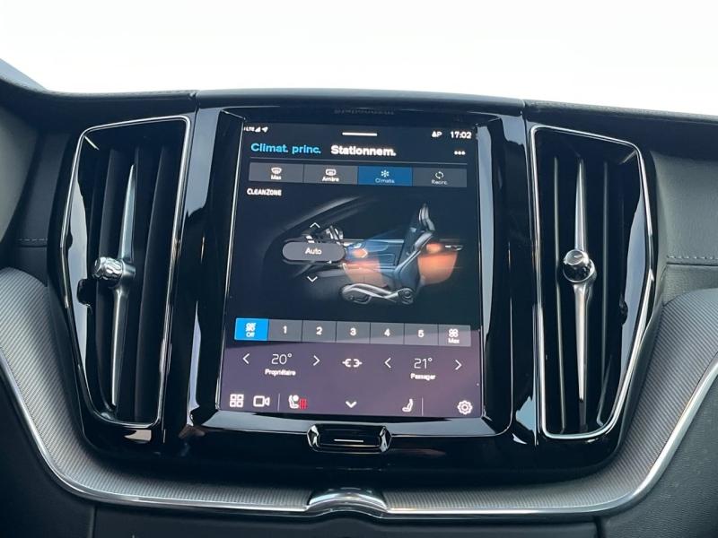Image VOLVO XC60 T6 Hybride Rechargeable 253 + 145ch Ultra Style Dark Geartronic 8 AWD