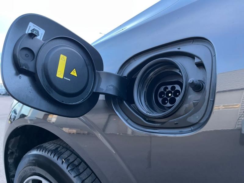 Image VOLVO XC60 T6 Hybride Rechargeable 253 + 145ch Ultra Style Dark Geartronic 8 AWD