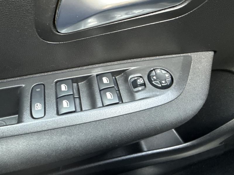 Image PEUGEOT 208 1.2 PureTech 100ch S&S Active Business